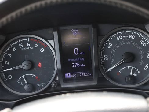 Used 2020 Toyota Tacoma TRD Off-Road w/ TRD Premium Off Road Package AWD/4WD image 19