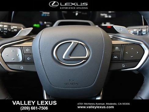 New 2026 Lexus TX 550h AWD Plug-In Hybrid image 10