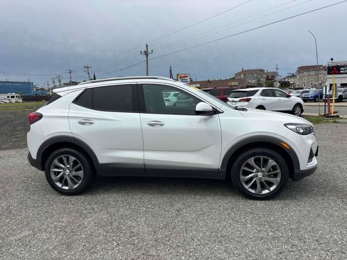 Used 2022 Buick Encore GX Essence w/ Experience Buick Package AWD/4WD image 4