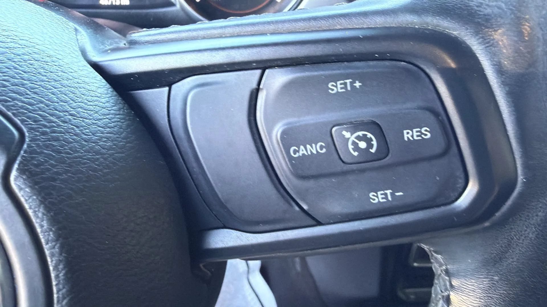 Used 2021 Jeep Wrangler Sport AWD/4WD image 17