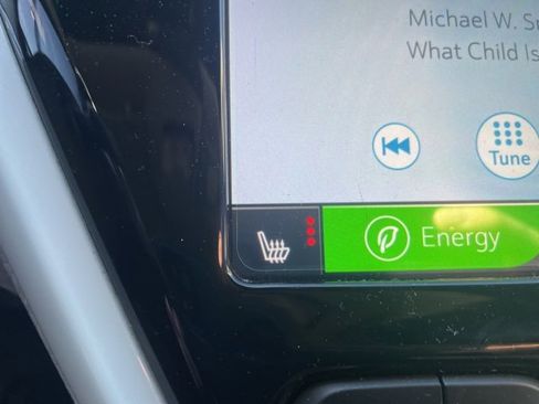 Used 2020 Chevrolet Bolt Premier w/ Infotainment Package image 13