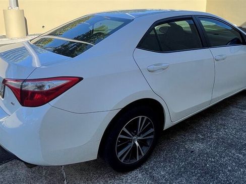 Used 2016 Toyota Corolla LE FWD image 6