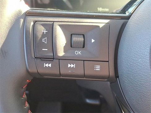 New 2026 Nissan Kicks SR w/ Cold Weather Package image 15