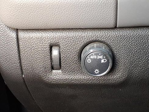 Used 2018 Chevrolet Colorado W/T RWD image 11