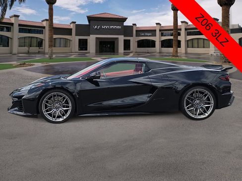 Used 2024 Chevrolet Corvette Z06 RWD image 7