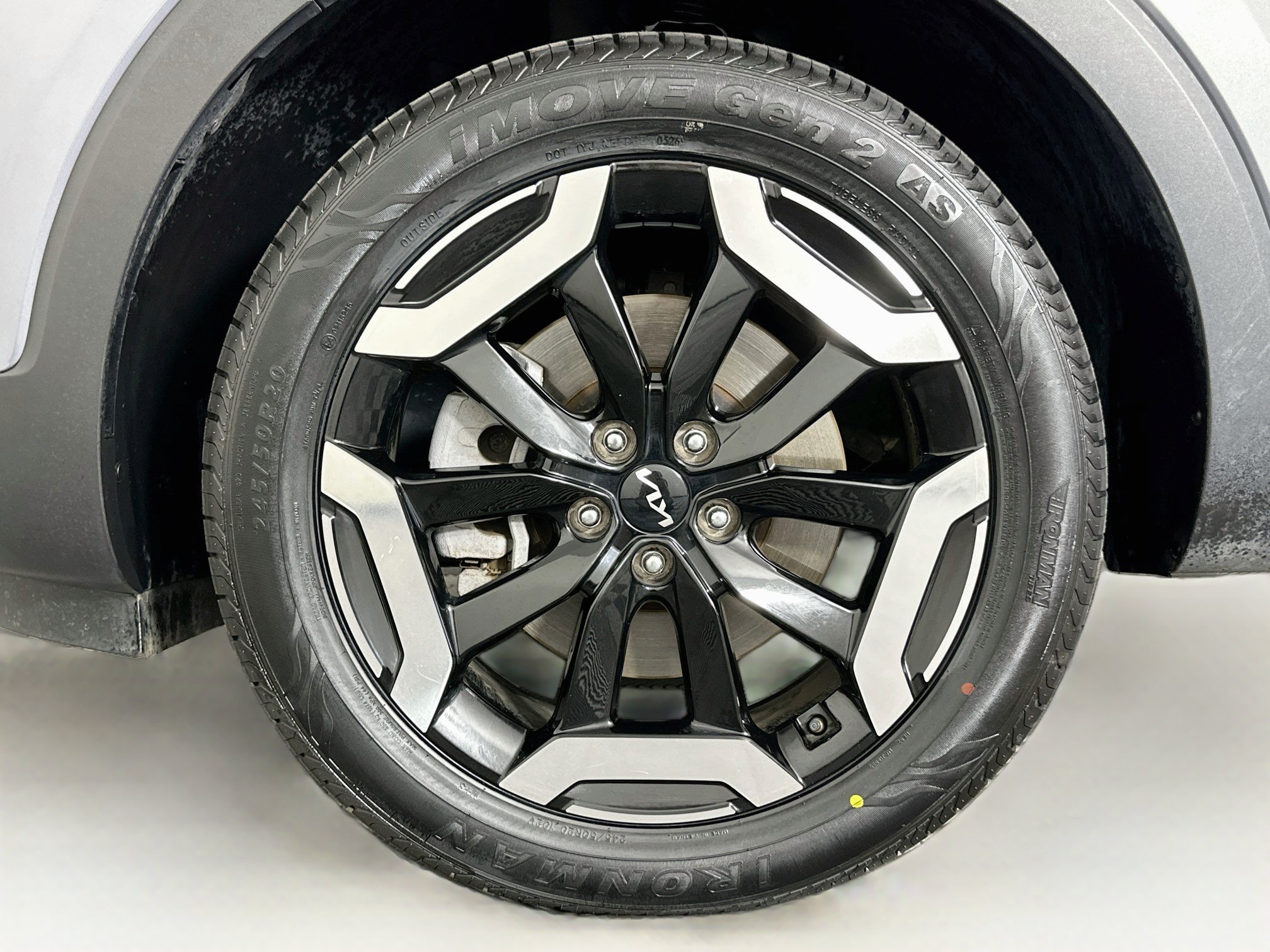 Used 2025 Kia Telluride S FWD image 11