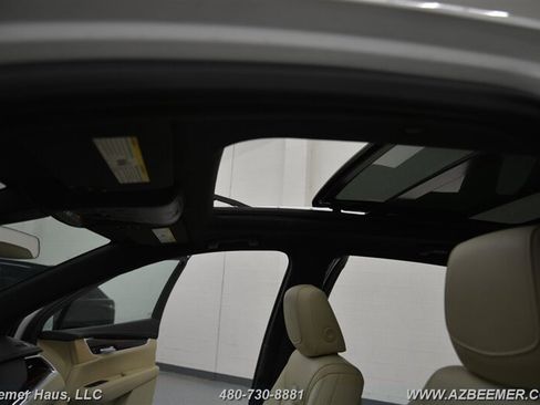 Used 2017 Cadillac XT5 Premium Luxury image 32