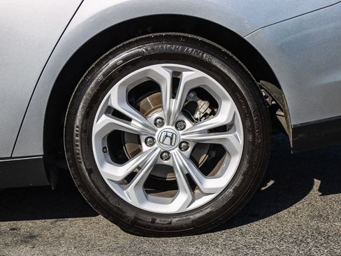 Certified 2025 Honda Accord LX image 10