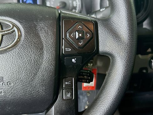 Used 2021 Toyota Tacoma SR w/ SR Convenience Package RWD image 17