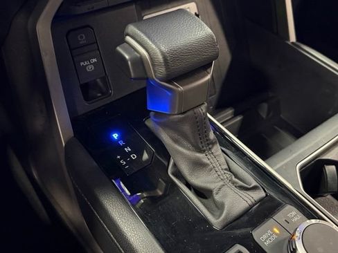 Used 2024 Toyota Tundra Limited AWD/4WD image 28