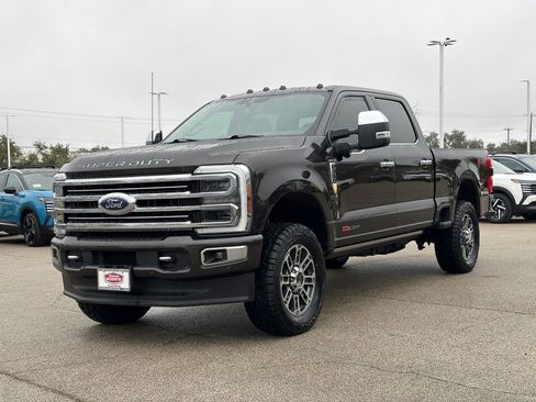 Used 2024 Ford F350 Limited w/ FX4 Off-Road Package image 7