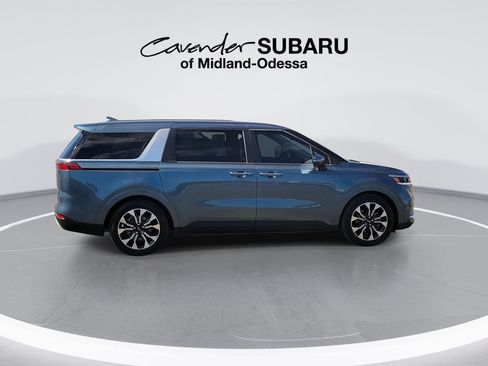 Used 2023 Kia Carnival EX FWD image 9