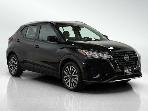 Used 2023 Nissan Kicks SV image 7