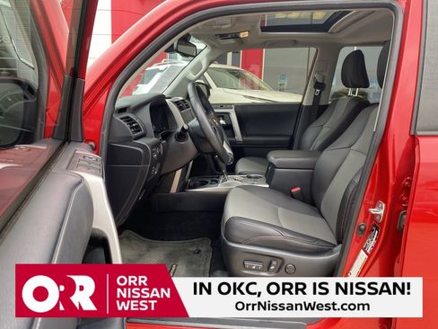 Used 2022 Toyota 4Runner SR5 Premium image 12