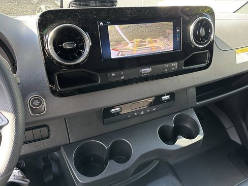 New 2025 Mercedes-Benz Sprinter 2500 image 23