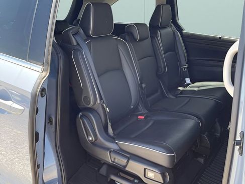 Used 2025 Honda Odyssey Elite image 16