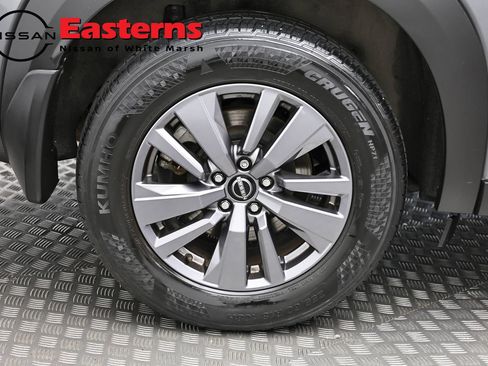 Used 2023 Nissan Pathfinder S AWD/4WD image 29