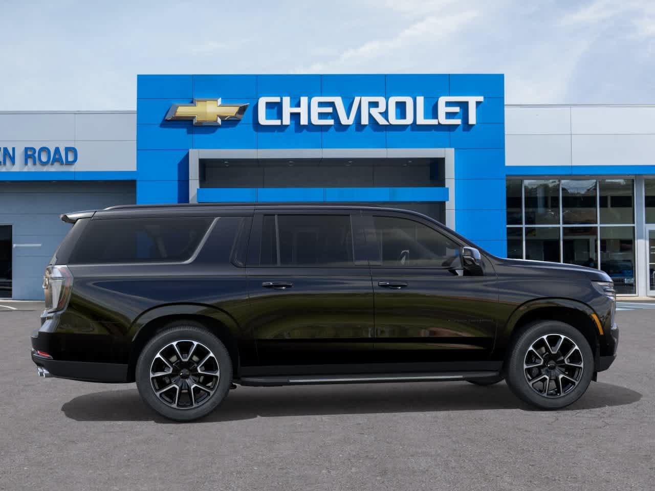 New 2026 Chevrolet Suburban RST w/ Comfort Package AWD/4WD image 5