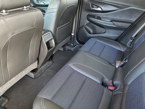 Certified 2025 Buick Envista Sport Touring FWD image 12