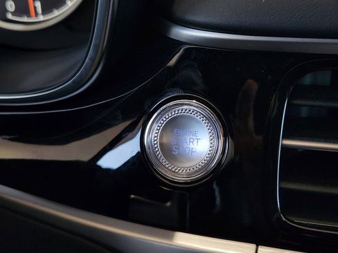 Used 2025 Genesis G70 3.3T Advanced w/ Sport Prestige Package image 21