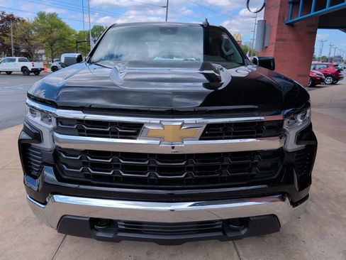 Used 2022 Chevrolet Silverado 1500 LT AWD/4WD image 10