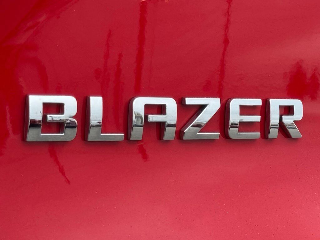 Used 2024 Chevrolet Blazer LT w/ Convenience Package FWD image 10