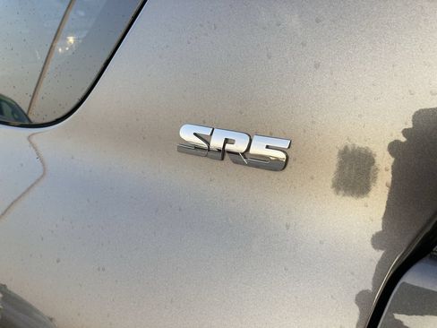 Used 2019 Toyota 4Runner SR5 Premium AWD/4WD image 9