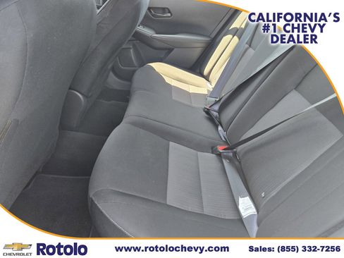 Used 2025 Nissan Sentra SV FWD image 16