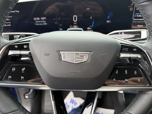 Certified 2024 Cadillac Lyriq Luxury image 14