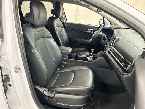 Certified 2023 Kia Sportage EX image 23