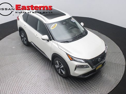 Used 2023 Nissan Rogue SL w/ SL Premium Package AWD/4WD image 3