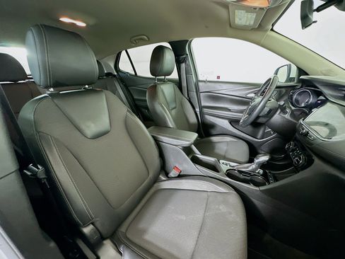 Used 2023 Buick Encore GX Select w/ Sport Touring Package image 29