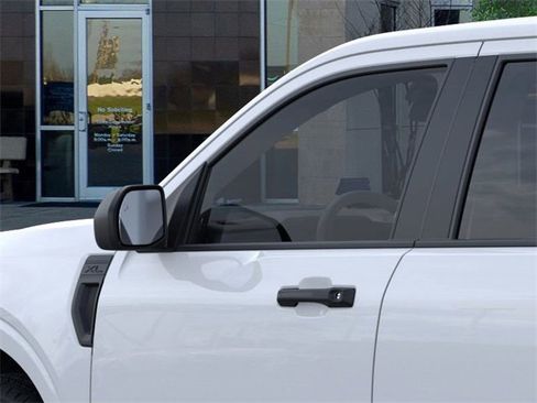 New 2025 Ford Maverick XL image 21