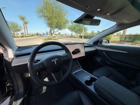 Used 2023 Tesla Model 3 Standard Range RWD image 8