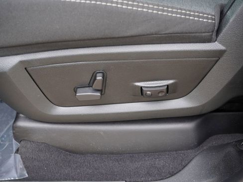 Certified 2026 RAM 2500 Big Horn AWD/4WD image 23