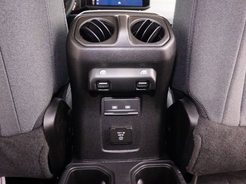 Used 2025 Jeep Gladiator Sport AWD/4WD image 24