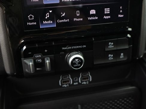 Used 2025 RAM 1500 Big Horn AWD/4WD image 28