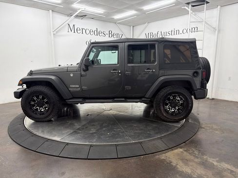 Used 2017 Jeep Wrangler Unlimited Sport w/ Quick Order Package 24S AWD/4WD image 4