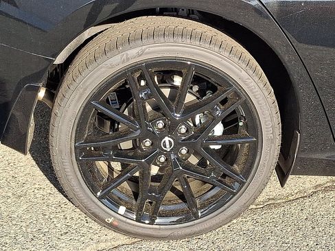 New 2026 Nissan Altima 2.5 SR w/ SR Midnight Edition Package AWD/4WD image 6