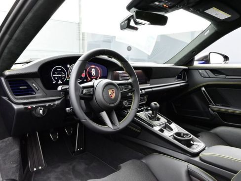 Used 2026 Porsche 911 GT3 RWD image 4