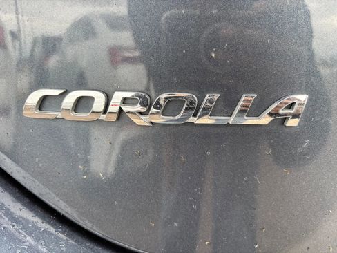 Used 2017 Toyota Corolla SE image 36