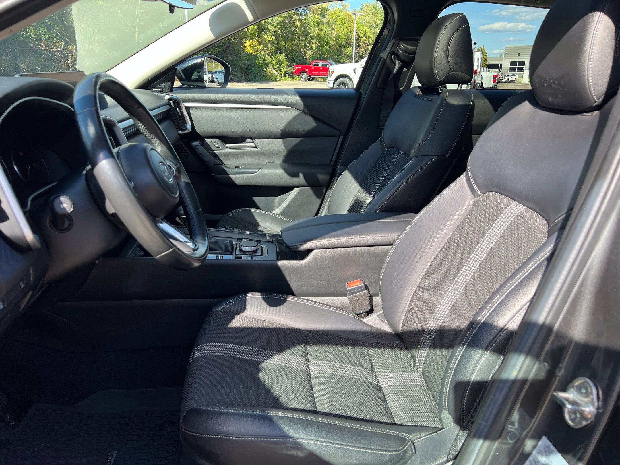 Used 2024 MAZDA CX-50 AWD 2.5 S w/ Weather Package image 18