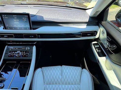 Used 2020 Lincoln Aviator Black Label w/ Dynamic Handling Package AWD/4WD image 26
