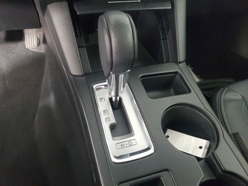 Used 2017 Subaru Outback 2.5i Limited image 17
