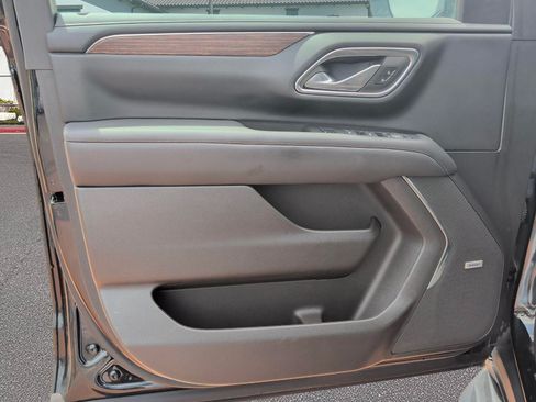 Used 2023 Chevrolet Tahoe High Country AWD/4WD image 8
