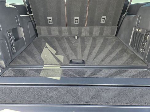 New 2025 Lincoln Navigator L Reserve image 31