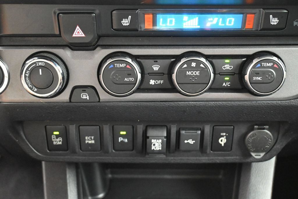 Certified 2022 Toyota Tacoma TRD Sport w/ TRD Premium Sport Package AWD/4WD image 23