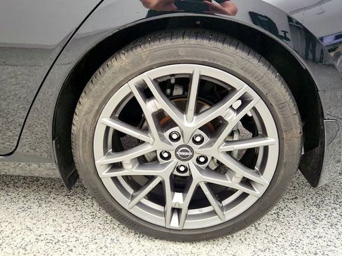 Used 2024 Nissan Altima 2.0 SR image 9