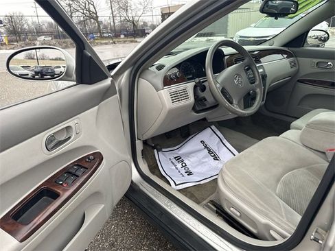 Used 2008 Buick LaCrosse CX image 12