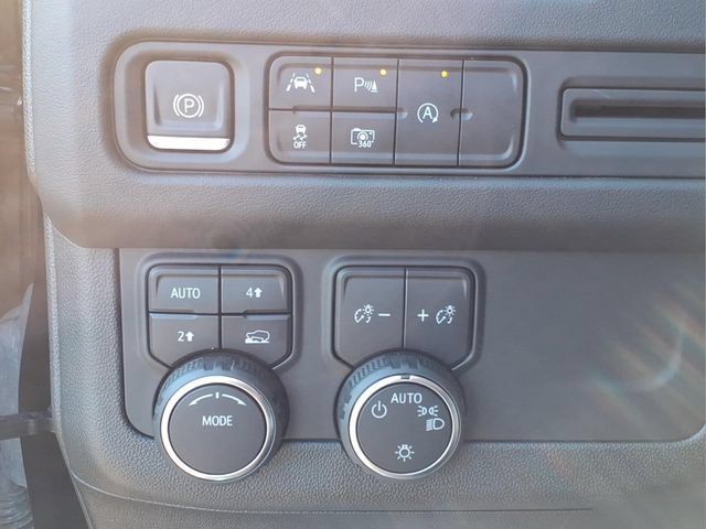 Used 2023 Chevrolet Tahoe LT w/ Luxury Package AWD/4WD image 20